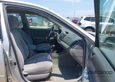 2004 Toyota Camry Le/Xle/Se из США, поврежденный, VIN 4T1BE32K24U852077